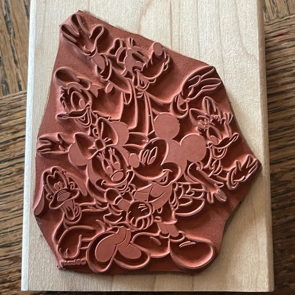 RUBBERSTAMPEDE DISNEY MICKEY & THE GANG RUBBER STAMPS RETIRED 378-F PRE OWNED. - Picture 2 of 8